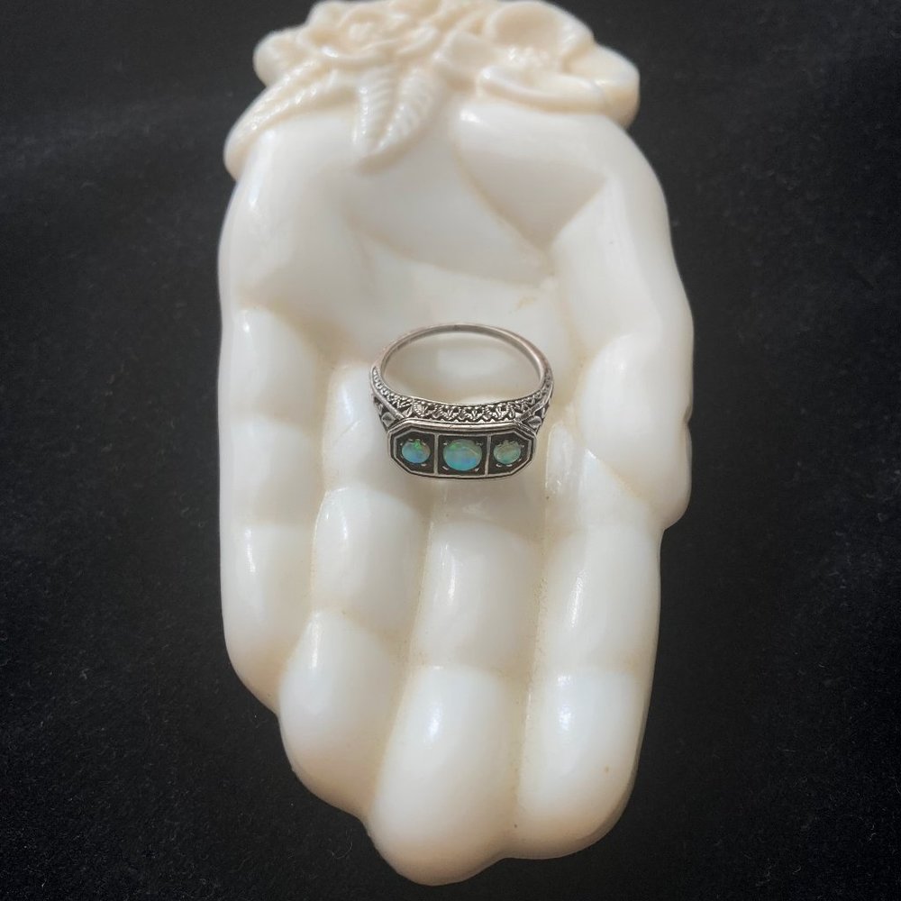 Stunning VINTAGE 925 Silver + Opals Filigree Ring Sz 8 1930s - Picture 2 of 8